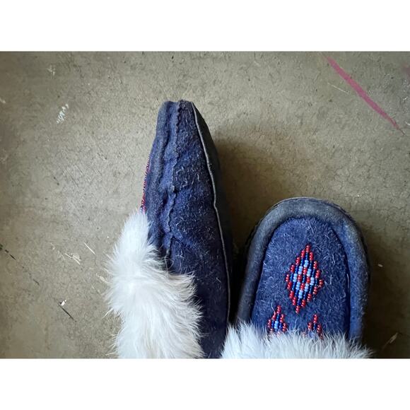 Vintage  Beaded Moccasins Minnetonka Handmade Rabbit Fur - Picture 3 of 7